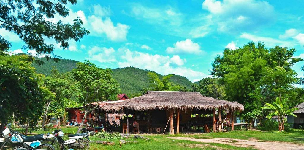 Refresh House Pai Hostel Exterior foto