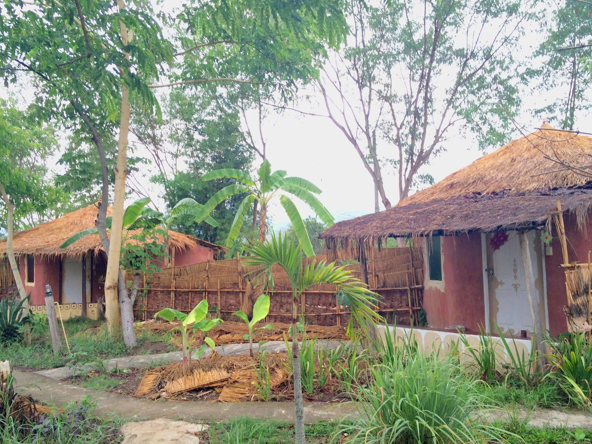 Refresh House Pai Hostel Exterior foto